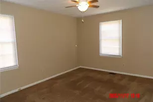 537 Deerpath Dr, Fayetteville, NC 28311 - Photo 10