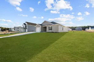 266 Happy Trail Rd, Aberdeen, NC 28315 - Photo 4