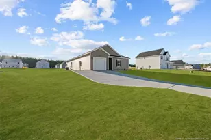 266 Happy Trail Rd, Aberdeen, NC 28315 - Photo 4