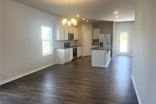 284 Happy Trail Rd, Aberdeen, NC 28315 - Photo 4
