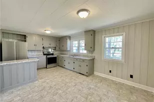 531 E Donaldson Ave, Raeford, NC 28376 - Photo 2