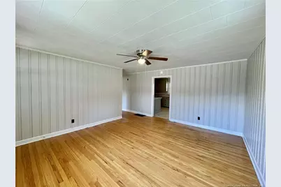 531 E Donaldson Avenue, Raeford, NC 28376 - Photo 6