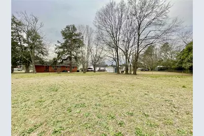 531 E Donaldson Avenue, Raeford, NC 28376 - Photo 16