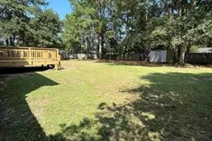 6105 Earp Ct, Hope Mills, NC 28348 - Photo 16