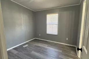 114 Oak St, Fayetteville, NC 28306 - Photo 4