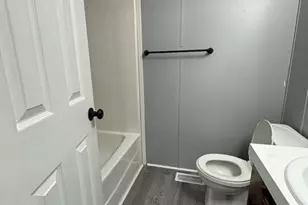 114 Oak St, Fayetteville, NC 28306 - Photo 6