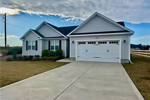 15 Jones Crk Ln, Lillington, NC 27546 - Photo 2