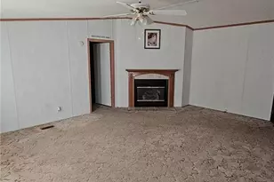 2156 Maxton St, Autryville, NC 28318 - Photo 2