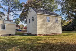 1603 McMillan Ave, Lumberton, NC 28358 - Photo 4