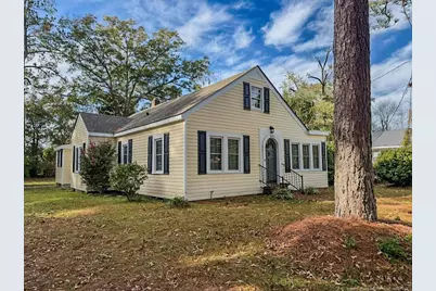 1603 McMillan Avenue, Lumberton, NC 28358 - Photo 1