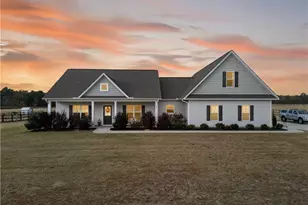 193 Rocking Horse Ln, Raeford, NC 28376 - Photo 1