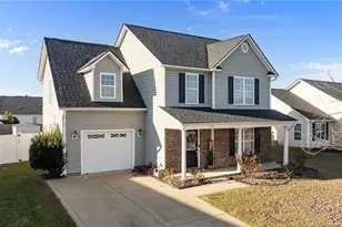 202 Ivy Stone Dr, Raeford, NC 28376 - Photo 4