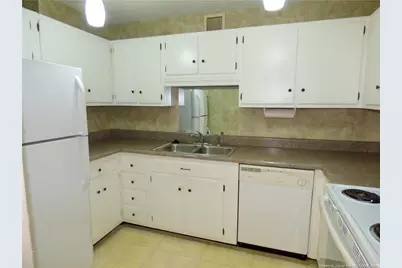 [Address not provided], Fayetteville, NC 28305 - Photo 8