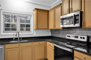 5944 Kindley Dr, Fayetteville, NC 28311 - Photo 10