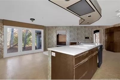 549 Rainforest Road, Hope Mills, NC 28348 - Photo 8