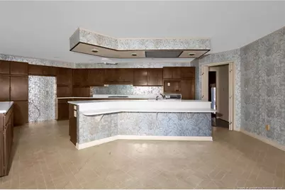 549 Rainforest Road, Hope Mills, NC 28348 - Photo 6