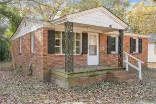 614 Hall St, Laurinburg, NC 28352 - Photo 22