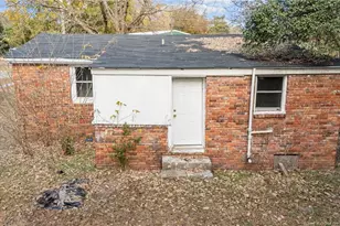 614 Hall St, Laurinburg, NC 28352 - Photo 28