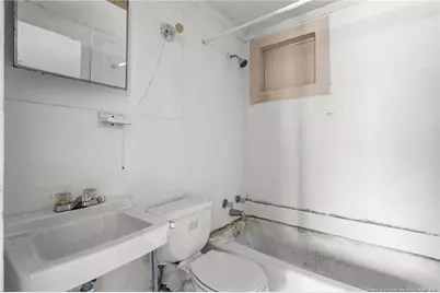 614 Hall Street, Laurinburg, NC 28352 - Photo 16