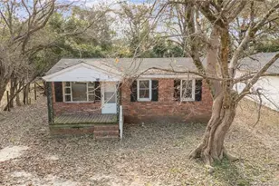 614 Hall St, Laurinburg, NC 28352 - Photo 24