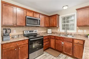 407 Basket Oak Dr, Bunnlevel, NC 28323 - Photo 10