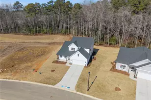 147 Michter St, Vass, NC 28394 - Photo 4