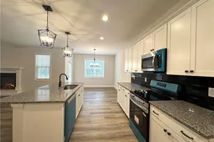 335 Crowville St, Raeford, NC 28376 - Photo 6