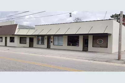 2004 N Cedar Street, Lumberton, NC 28358 - Photo 2