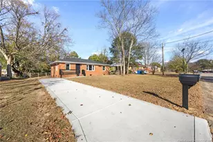 4818 Cottonwood Dr, Fayetteville, NC 28304 - Photo 2