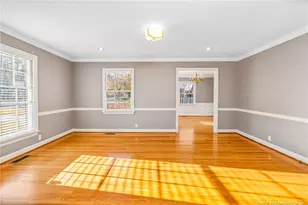 2706 Huntington Rd, Fayetteville, NC 28303 - Photo 6