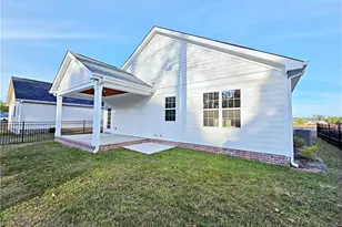 1814 Fordham Dr, Fayetteville, NC 28304 - Photo 34