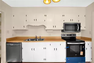 2092 Lakeridge Dr, Fayetteville, NC 28304 - Photo 12