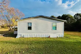 64 Outfield Dr, Bladenboro, NC 28320 - Photo 2