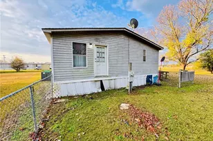 64 Outfield Dr, Bladenboro, NC 28320 - Photo 4