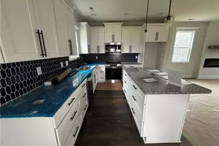 7198 Manassas St, Fayetteville, NC 28304 - Photo 6