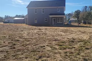 2441 Live Oak Dr, Fayetteville, NC 28306 - Photo 2