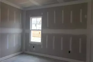 2441 Live Oak Dr, Fayetteville, NC 28306 - Photo 8