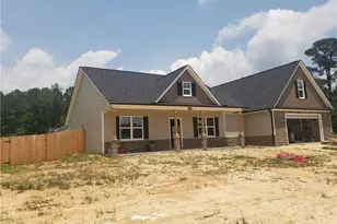 2453 Live Oak Dr, Fayetteville, NC 28306 - Photo 1