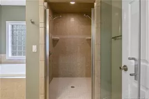 61 Fountain Park Cir, Spring Lake, NC 28390 - Photo 12