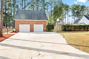 5400 Labrador Dr, Hope Mills, NC 28348 - Photo 40