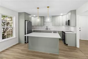 3638 Golfview Rd, Hope Mills, NC 28348 - Photo 10