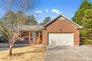 3638 Golfview Rd, Hope Mills, NC 28348 - Photo 2