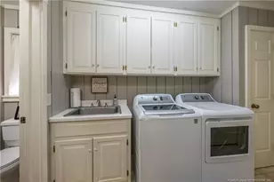 202 Forest Dr, Clinton, NC 28328 - Photo 14