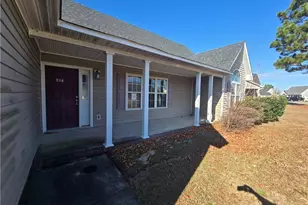 413 Turret Ct, Hope Mills, NC 28348 - Photo 2