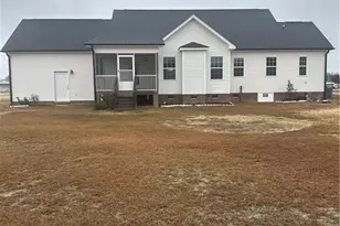 3639 Lori Ann Rd, Bailey, NC 27807 - Photo 2