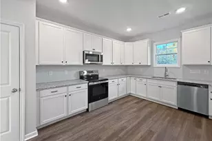 342 Flying Bolt Dr, Raeford, NC 28376 - Photo 6