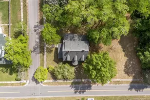 301 Central St, Maxton, NC 28364 - Photo 4