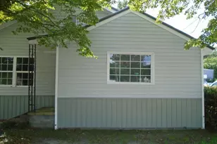 100 Spring Ave, Spring Lake, NC 28390 - Photo 2