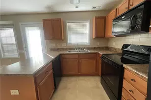 1932 Lioncoward Dr, Fayetteville, NC 28314 - Photo 8