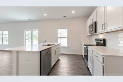 1040 Misty Creek Drive, Aberdeen, NC 28315 - Photo 8